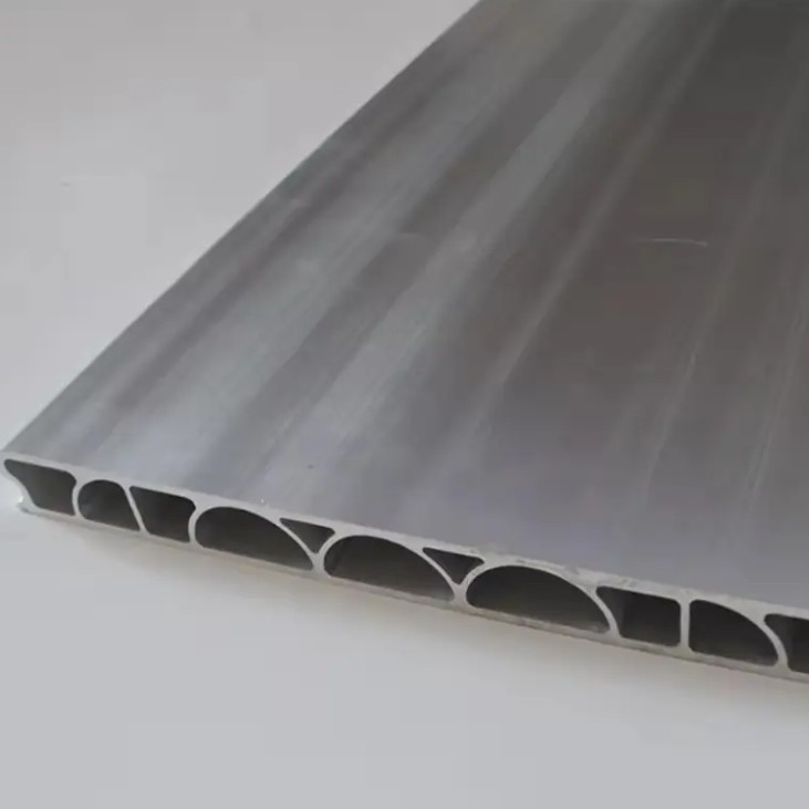 Profil Aluminium Tubuh Belakang Mobil