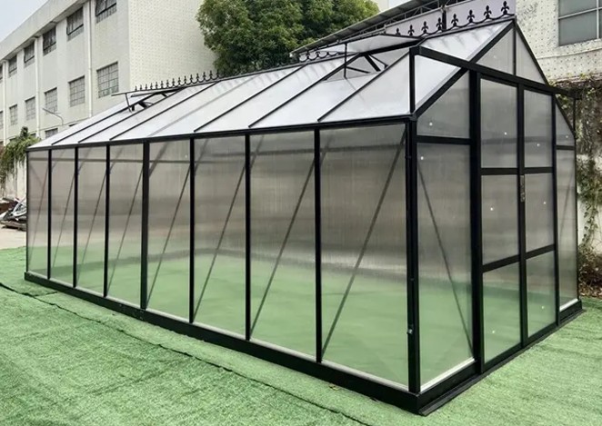Kamar matahari dan rumah kaca dengan aluminium